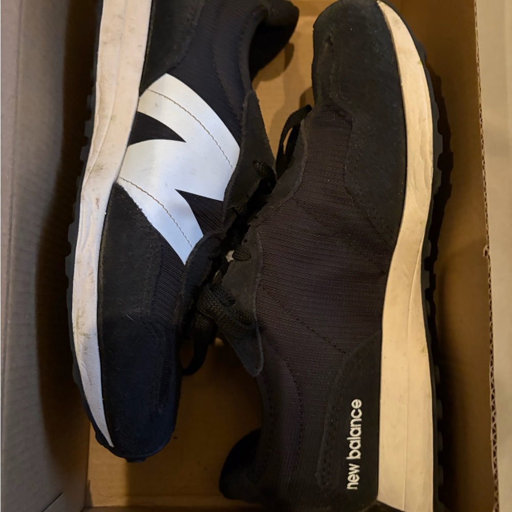 New Balance 327 Sneakers in Black and White